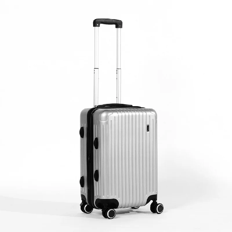 Expandable Travel Toiletry Bags in Clear Plastic for Easy Airport ScreeningPolycarbonate Carry-On Expandable Spinner