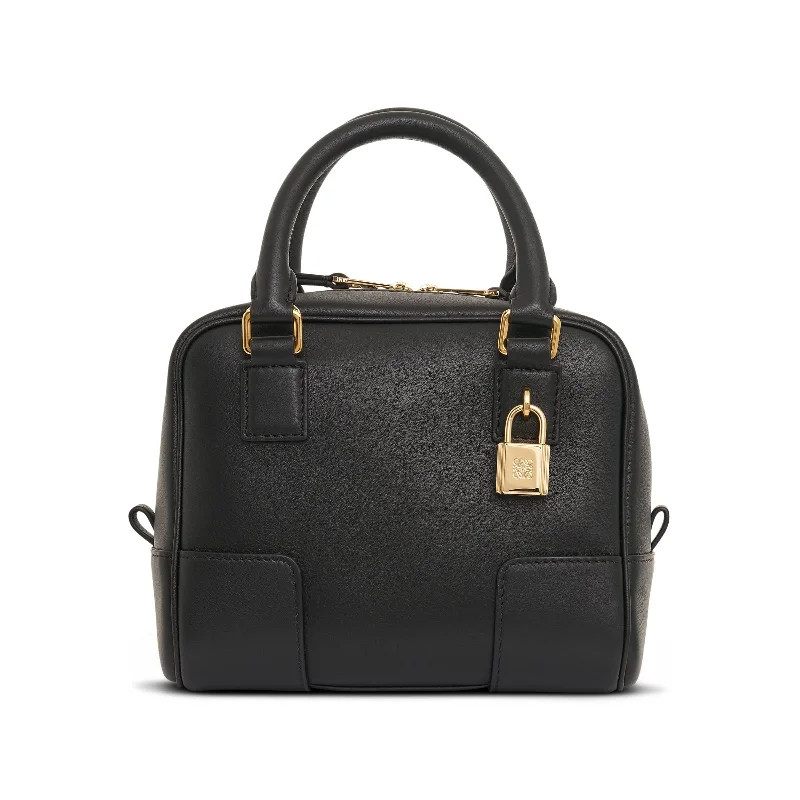 Women's Bucket Bag with Magnetic Closure in Purple for Easy AccessAmazona 16 Square Bag in Nappa Calfskin in Black