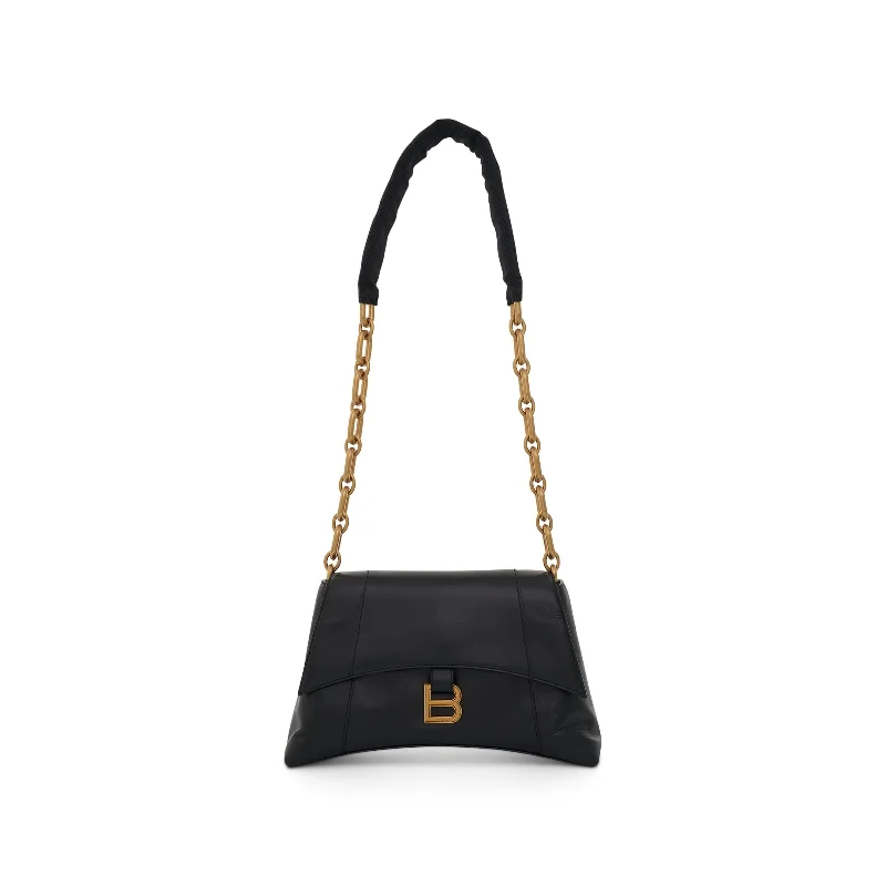 Linen Bucket Bag in Natural Beige with Braided Strap for a Rustic Summer EnsembleDowntown Small Shoulder Bag with Chain in Black