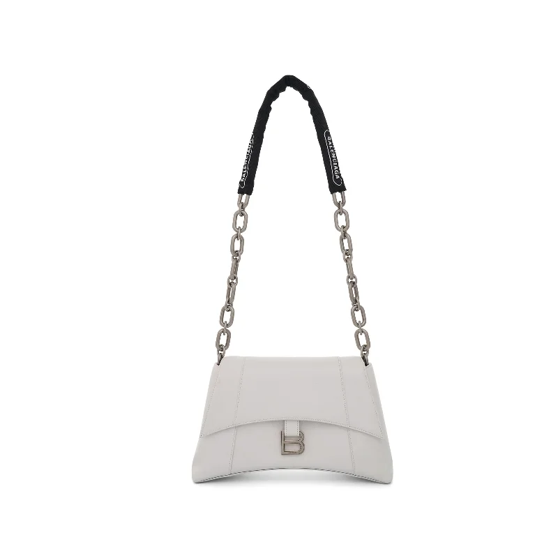 Faux Fur - Lined Bucket Bag in White for a Cozy Winter AccessoryDowntown Small Shoulder Bag with Chain in White