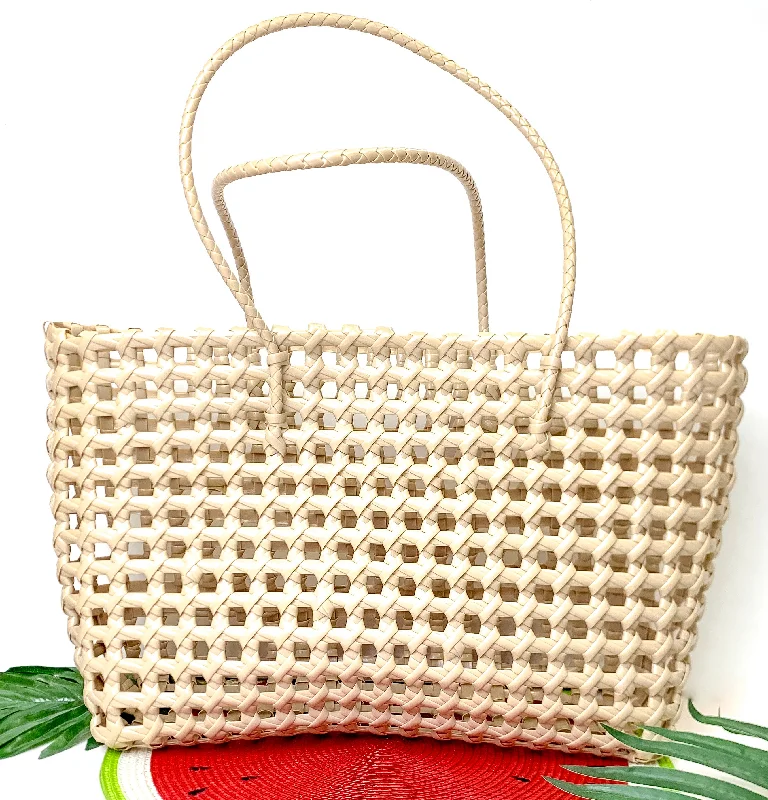 Patchwork Tote Bag in Denim with Vintage - Inspired Designs for a Retro AppealBeachy Brights Basket Tote Bag in Beige Patchwork Tote Bag in Denim with Vintage - Inspired Designs for a Retro AppealBeachy Brights Basket Tote Bag in Beige