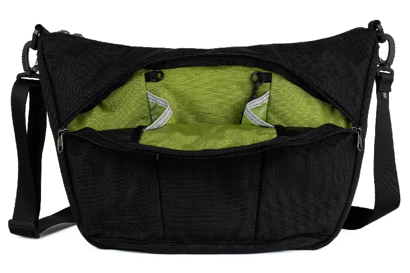 Black 1050 Ballistic/Moss 210 Cerylon