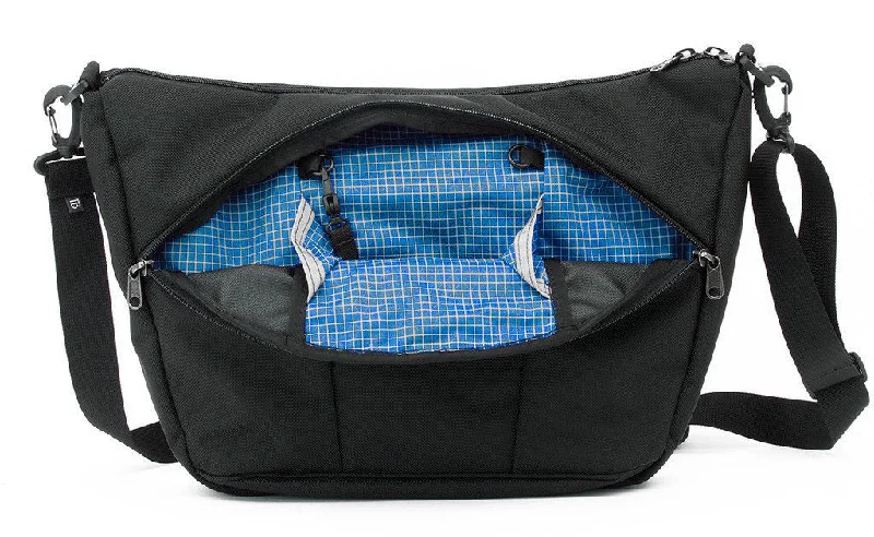 Black Ballistic/Island 200 Halcyon