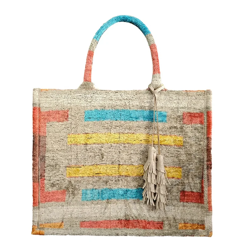 Patchwork Tote Bag in Denim with Vintage - Inspired Designs for a Retro AppealTOTEBAG TFH21 Patchwork Tote Bag in Denim with Vintage - Inspired Designs for a Retro AppealTOTEBAG TFH21