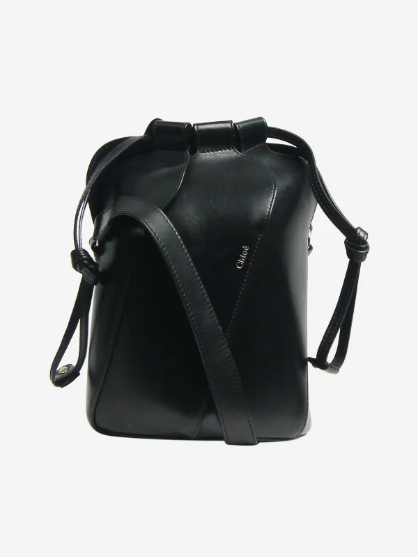 Women's Shoulder Bag with Faux Fur Strap in White for Winter StyleBlack small Tulip leather bucket bag