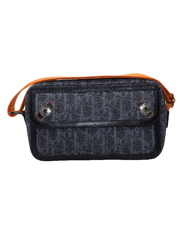 Crossbody Shoulder Bag in Black Leather with Gold Hardware for Night OutsDior Diorissimo Flight Shoulder Bag in Blue Canvas/Leather