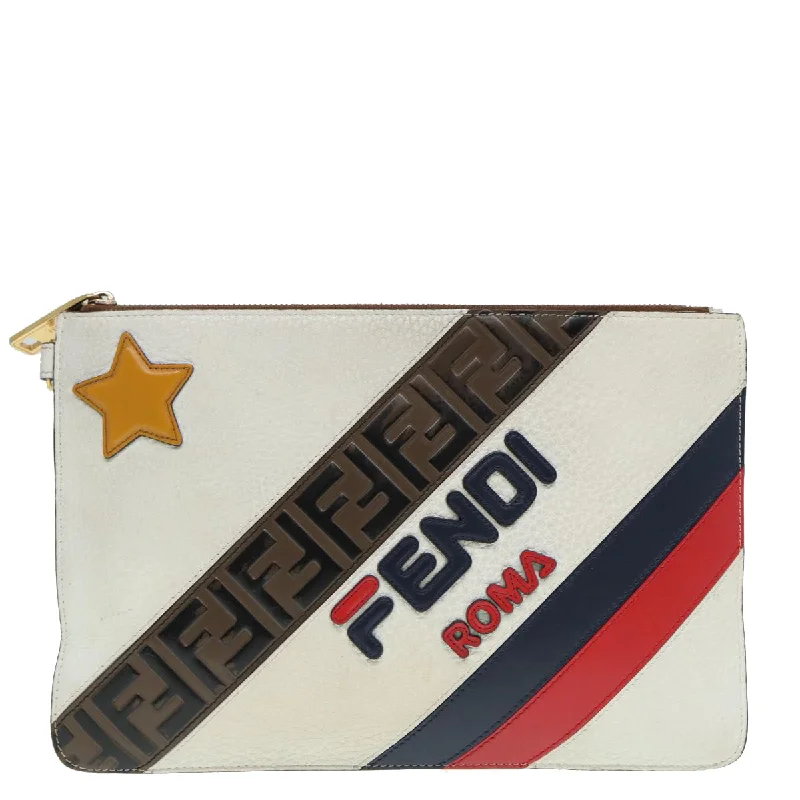 Women's Faux Fur Clutch in White for Winter BallsFendi  Leather Clutch Bag (Pre-Owned)