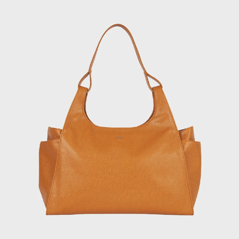 Shoulder Bag with Chain Strap in Silver for a Trendy AppearanceBALI HOBO SHOULDER BAG TAN