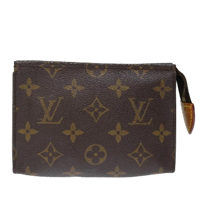 Mirrored Clutch in Silver for Futuristic - Themed GatheringsLouis Vuitton Poche Toilette 15 Canvas Clutch Bag (Pre-Owned) Mirrored Clutch in Silver for Futuristic - Themed GatheringsLouis Vuitton Poche Toilette 15 Canvas Clutch Bag (Pre-Owned)