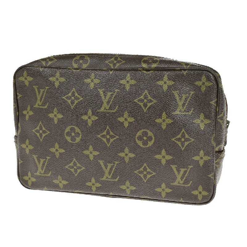 Snake - Skin Effect Clutch in Green for Exotic PartiesLouis Vuitton Trousse De Toilette  Canvas Clutch Bag (Pre-Owned)