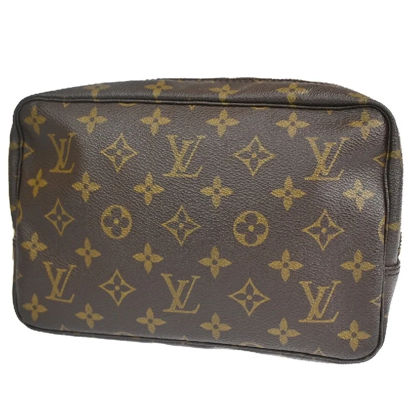 Leather Clutch with Chain Strap in Black for Cocktail PartiesLouis Vuitton Trousse De Toilette  Canvas Clutch Bag (Pre-Owned)
