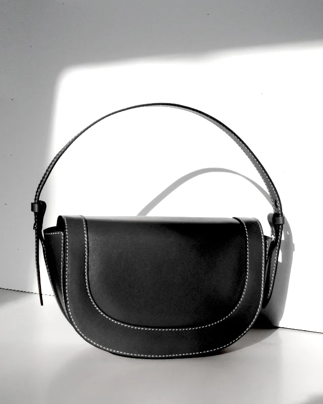 Vegan Leather Shoulder Bag in Gray for Ethical Fashion LoversLuna Bag | Black