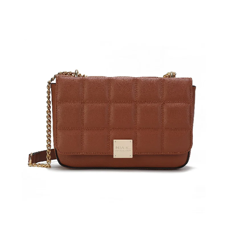 Quilted Shoulder Bag in Cream for a Classic and Elegant LookNyra Shoulder Bag