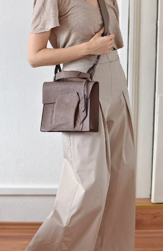Metallic Shoulder Bag in Gold for Special OccasionsShift Bag - Latte Brown