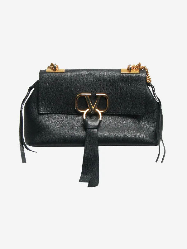 Vegan Leather Shoulder Bag in Gray for Ethical Fashion LoversBlack V-Ring leather shoulder bag