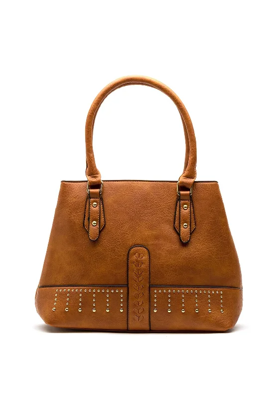 Quilted Shoulder Bag in Cream for a Classic and Elegant LookZen Collection Studded Shopper Bag, Brown