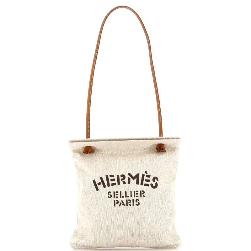 Metallic Shoulder Bag in Gold for Special OccasionsAline Bag Toile MM