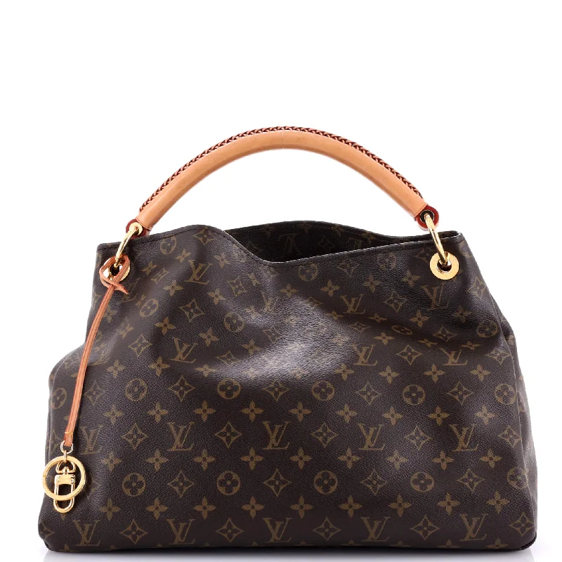 Quilted Shoulder Bag in Cream for a Classic and Elegant LookArtsy Handbag Monogram Canvas MM