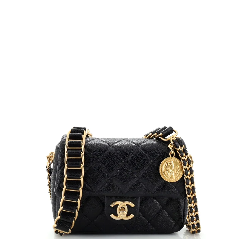 Women's Crossbody Bag with Zippered Pocket on the Back in Red for SecurityChain Soul Flap Bag Quilted Caviar Mini