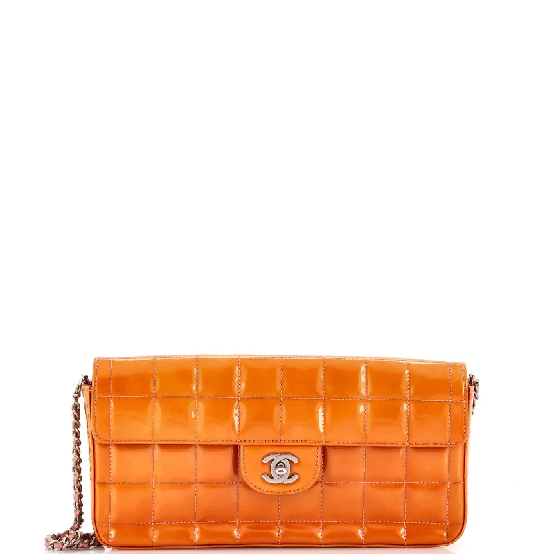 Pvc Shoulder Bag in Clear with Glitter for a Fun and Modern LookChocolate Bar Flap Bag Quilted Patent East West