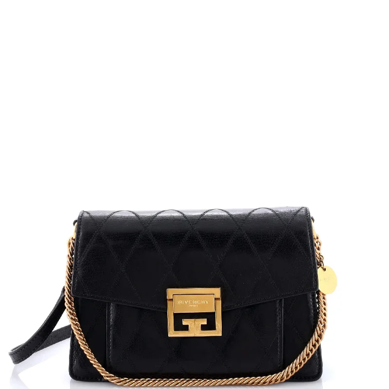 Quilted Shoulder Bag in Cream for a Classic and Elegant LookGV3 Flap Bag Quilted Leather Small