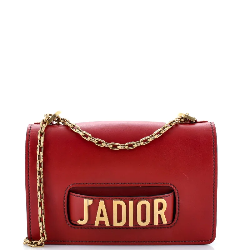 Metallic Shoulder Bag in Gold for Special OccasionsJ'Adior Flap Bag Leather Medium