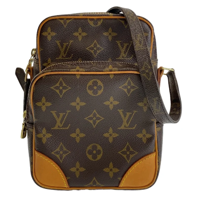 Women's Crossbody Bag with Magnetic Closure in White for Quick AccessLouis Vuitton Monogram Amazon Shoulder Bag