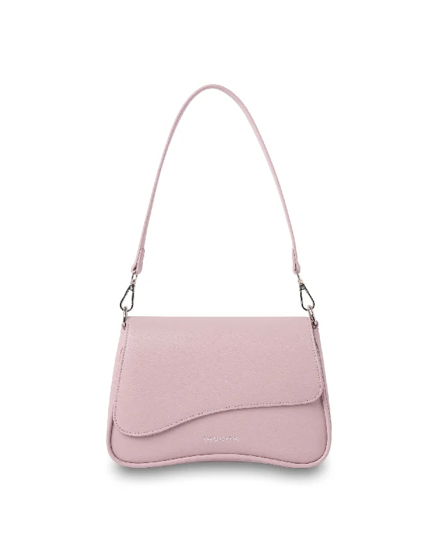Women's Crossbody Bag with Chain Strap in Gold for a Glamorous TouchMocha Zoe Wavy Crossbody Bag - Lilac Women's Crossbody Bag with Chain Strap in Gold for a Glamorous TouchMocha Zoe Wavy Crossbody Bag - Lilac
