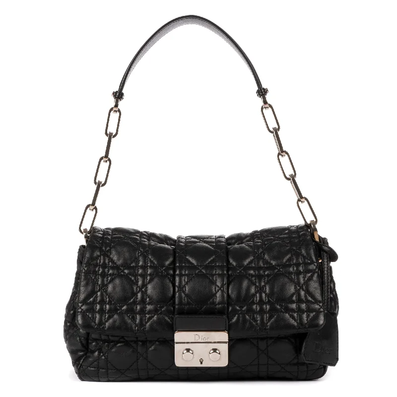 Metallic Shoulder Bag in Gold for Special OccasionsNew Look