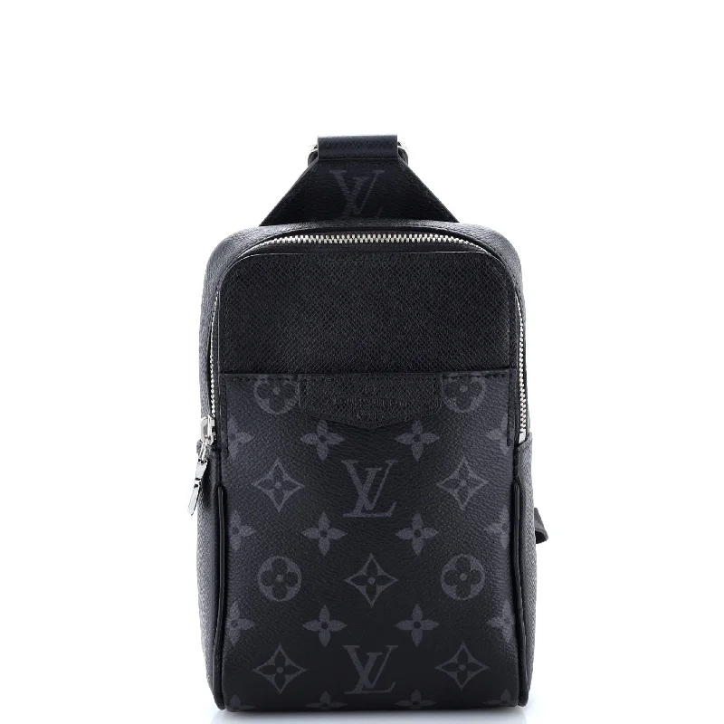 Quilted Shoulder Bag in Cream for a Classic and Elegant LookOutdoor Slingbag Monogram Taigarama