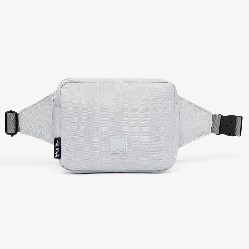 Women's Crossbody Bag with Magnetic Closure in White for Quick AccessReef Crossbody Cool Grey Women's Crossbody Bag with Magnetic Closure in White for Quick AccessReef Crossbody Cool Grey