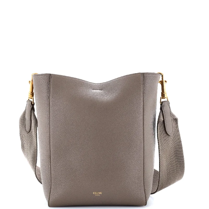 Women's Shoulder Bag with Faux Fur Strap in White for Winter StyleSangle Seau Bag Calfskin Small