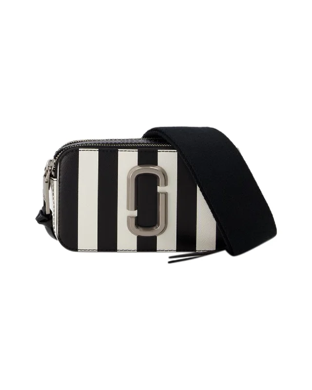 Straw Crossbody Bag in Natural Color for Beach Vacations and Summer DaysSnapshot Shoulder Bag - Marc Jacobs - Leather - Black