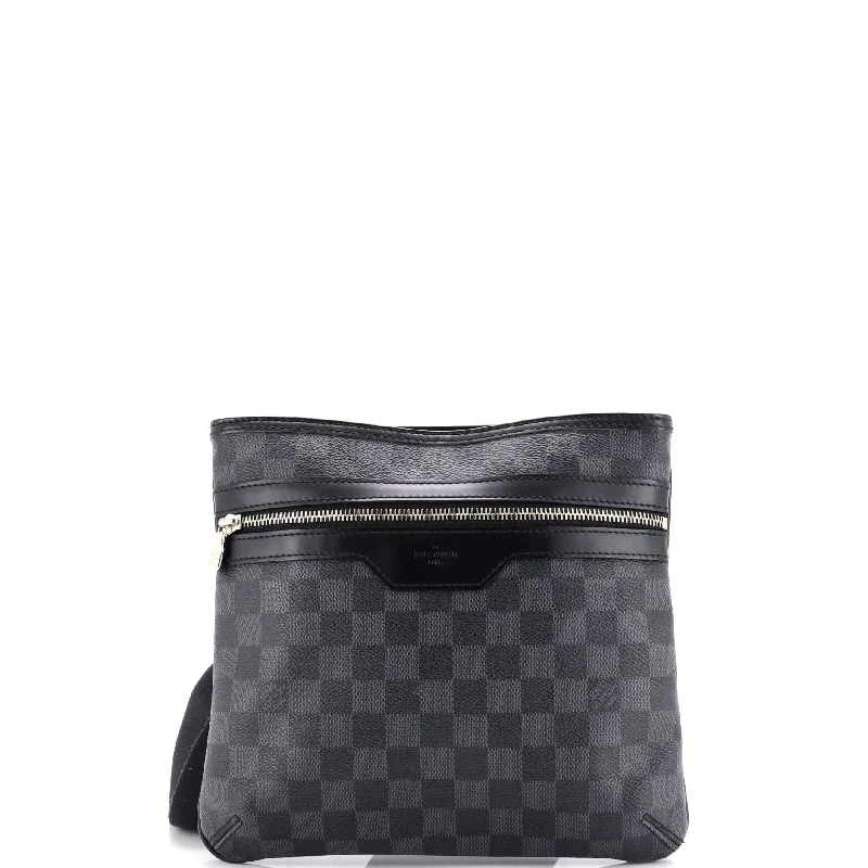 Quilted Shoulder Bag in Cream for a Classic and Elegant LookThomas Handbag Damier Graphite