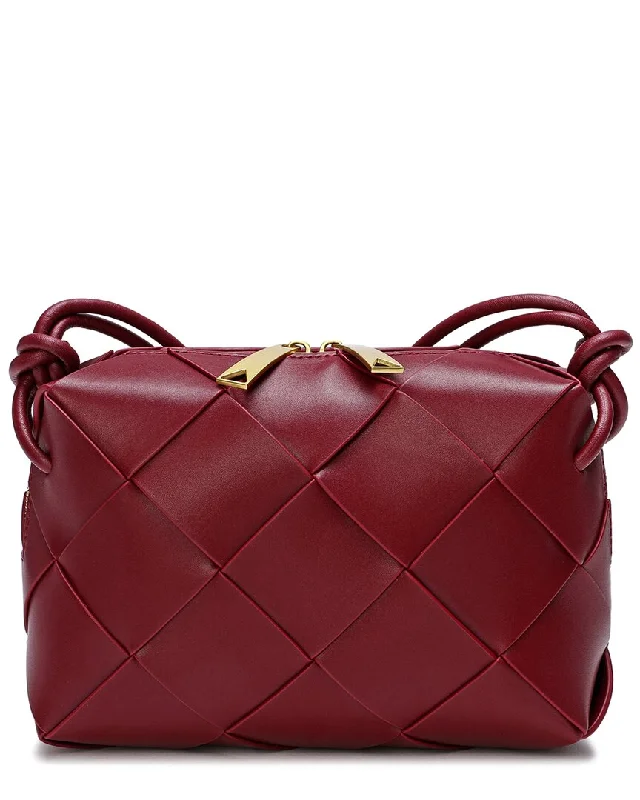 Leather Shoulder Bag with Magnetic Closure in Black for Quick AccessTiffany & Fred Paris Snake-Embossed Leather Shoulder Bag