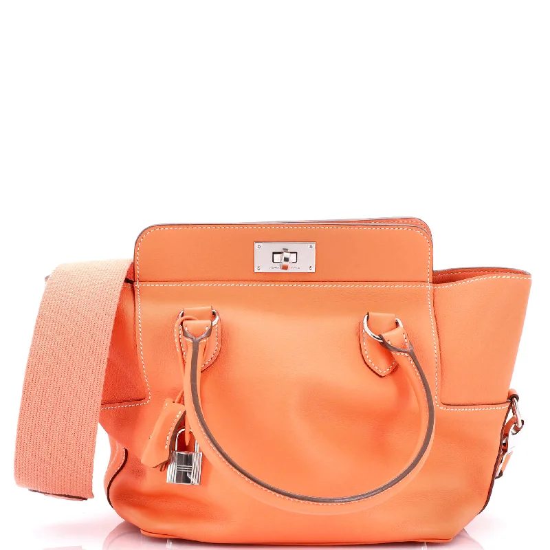 Leather Shoulder Bag with Magnetic Closure in Black for Quick AccessToolbox Bag Swift 20