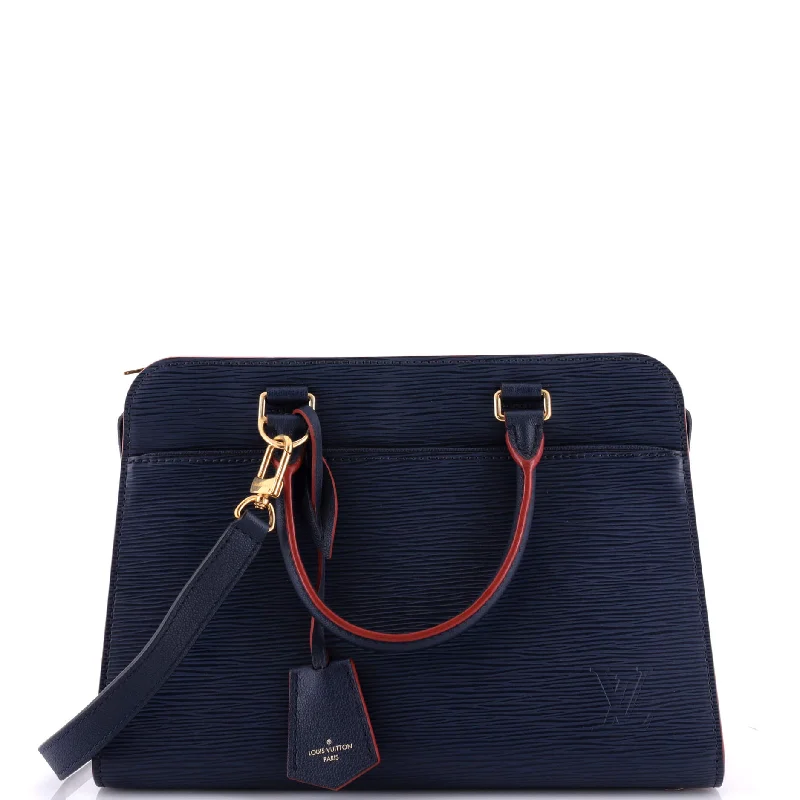 Leather Shoulder Bag with Magnetic Closure in Black for Quick AccessVaneau Handbag Epi Leather MM Leather Shoulder Bag with Magnetic Closure in Black for Quick AccessVaneau Handbag Epi Leather MM