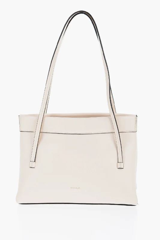 Quilted Shoulder Bag in Cream for a Classic and Elegant LookWandler Joanna Shoulder Bag With Magnetic Closure