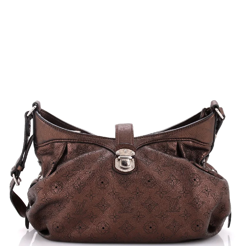 Quilted Leather Crossbody Bag in Cream for a Classic and Elegant AppearanceXS Crossbody Bag Mahina Leather